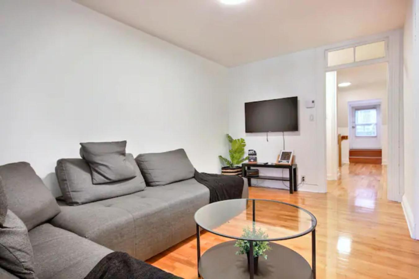 Golden Cross // Typical Old Quebec Appartement מראה חיצוני תמונה